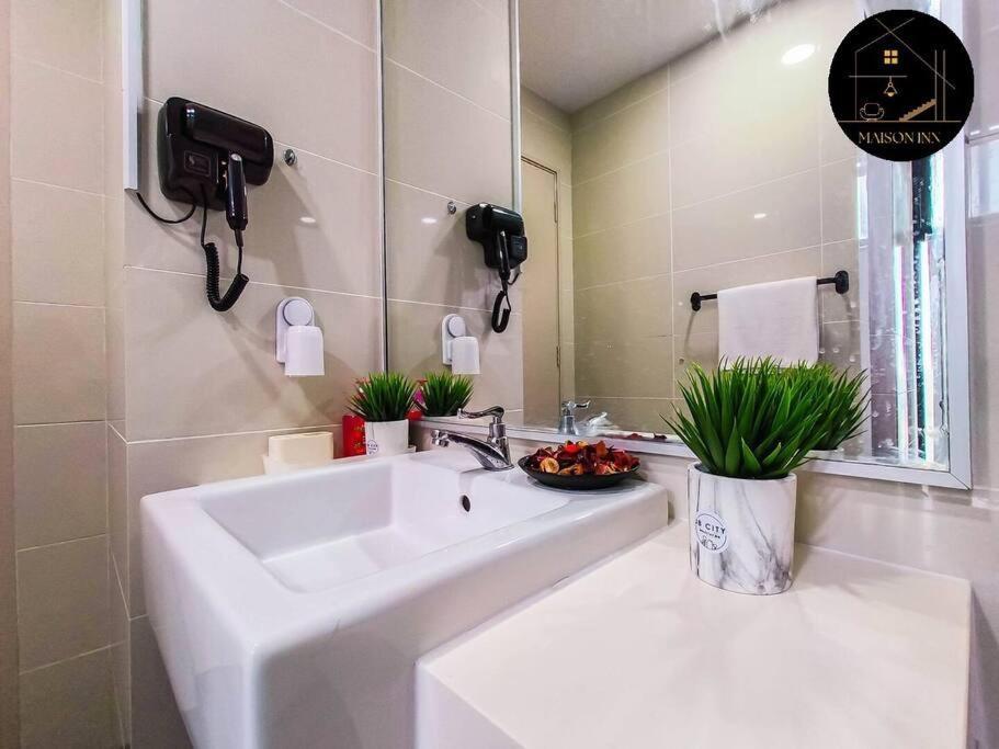 Southkey Mosaic Staycation Walk To Mid Valley Shopping Center Apartemen *